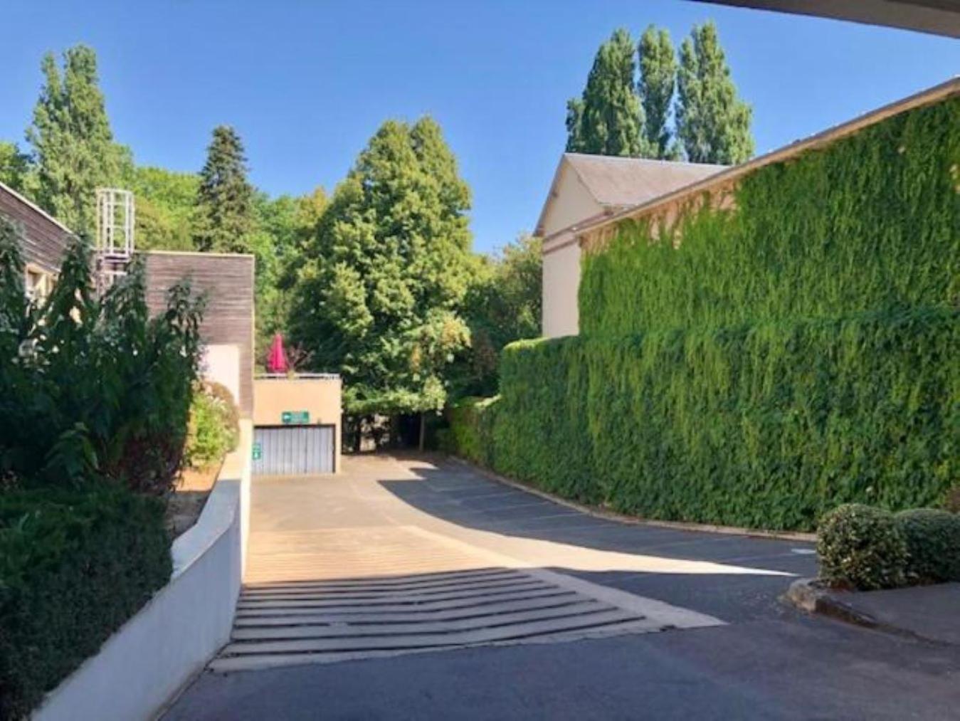 B&B Hotel Chartres Centre Cathedrale 3 Etoiles Exterior foto