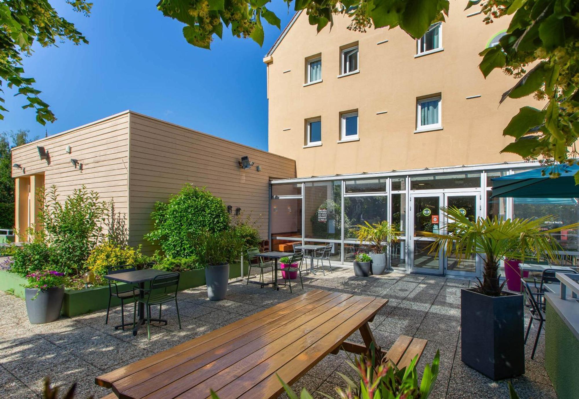 B&B Hotel Chartres Centre Cathedrale 3 Etoiles Exterior foto